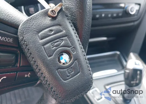 2014 BMW 320 I xDrive из США, поврежденный, VIN WBA3C3C53EP661496